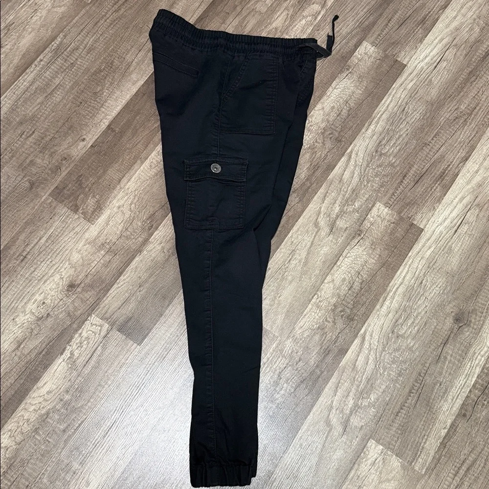 V.I.P. Black Jogger Cargo Pants,‎ Size 27